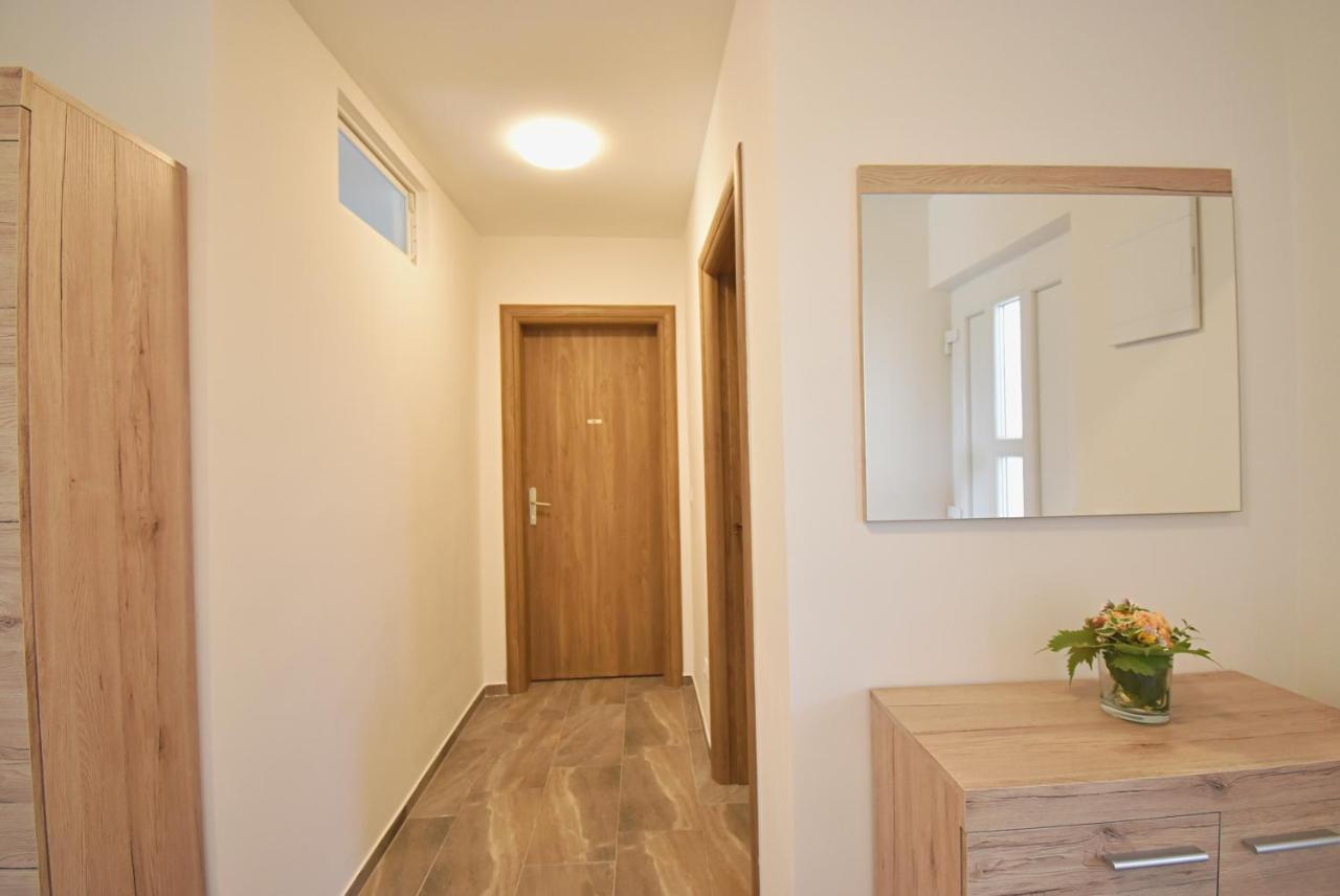 Apartmani Solis Vir Dış mekan fotoğraf