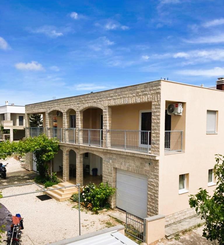 Apartmani Solis Vir Dış mekan fotoğraf